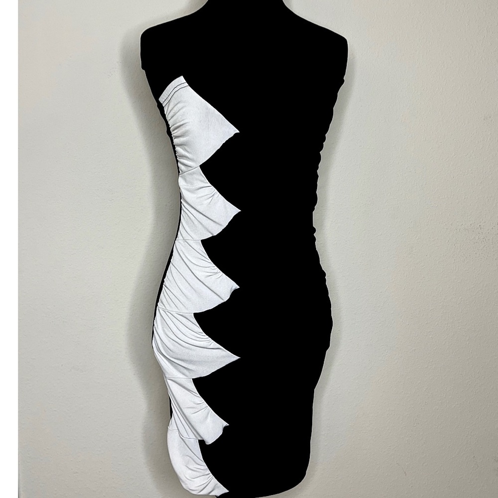 Sexy strapless dress